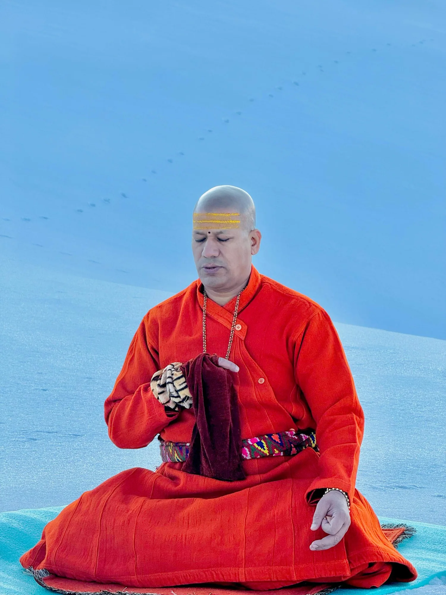 Swami Kailashanand Giri Ji Maharaj in meditation in the high Himalaya